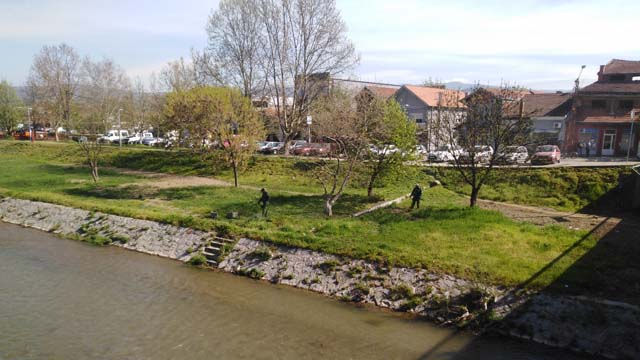 desna obala vlasotince